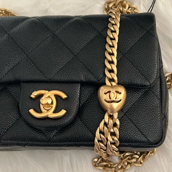 NEW Chanel Mini Sweetheart Flap Bag - Picture 4 of 17